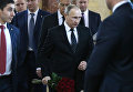 Президент РФ Владимир Путин на церемонии прощания с российским послом в Турции Андреем Карловым. 22 декабря 2016 Президент РФ Владимир Путин на церемонии прощания с российским послом в Турции Андреем Карловым. 22 декабря 2016