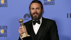 Кейси Аффлек на вручении премии Золотой глобус Кейси Аффлек на вручении премии Золотой глобус