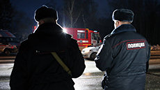 Полицейские на месте крупной дорожной аварии в Новой Москве Полицейские на месте крупной дорожной аварии в Новой Москве