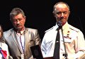 Герой Советского Союза, генерал-полковник, заместитель председателя ВООВ «Боевое Братство», руководитель Союза десантников России Валерий Востротин вручает Премию и Орден «Боевое Братство» ветерану войны в Афганстане Геннадию Недошопа Герой Советского Союза, генерал-полковник, заместитель председателя ВООВ «Боевое Братство», руководитель Союза десантников России Валерий Востротин вручает Премию и Орден «Боевое Братство» ветерану войны в Афганстане Геннадию Недошопа