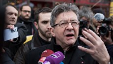 Лидер движения Непокорная Франция Жан-Люк Меланшон. Архивное фото Лидер движения Непокорная Франция Жан-Люк Меланшон. Архивное фото