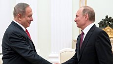 Президент РФ Владимир Путин и премьер-министр Израиля Биньямин Нетаньяху во время встречи. 9 марта 2017 Президент РФ Владимир Путин и премьер-министр Израиля Биньямин Нетаньяху во время встречи. 9 марта 2017