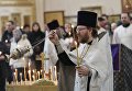 Панихида в Троице-Измайловском соборе Санкт-Петербурга по погибшим при взрыве в метро Панихида в Троице-Измайловском соборе Санкт-Петербурга по погибшим при взрыве в метро