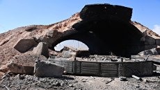 Последствия ракетного удара США по авиабазе в Сирии Последствия ракетного удара США по авиабазе в Сирии