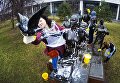Участники общегородского субботника За чистоту искусства в парке Музеон Участники общегородского субботника За чистоту искусства в парке Музеон