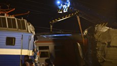 Столкновение пассажирского поезда и электрички на западе Москвы Столкновение пассажирского поезда и электрички на западе Москвы