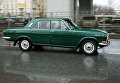 Автомобиль ГАЗ 24 Волга во время автопробега 108 минут в Москве, приуроченного к 56-й годовщине полета человека в космос Автомобиль ГАЗ 24 Волга во время автопробега 108 минут в Москве, приуроченного к 56-й годовщине полета человека в космос