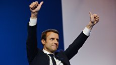Кандидат в президенты Франции, лидер движения En Marche Эммануэль Макрон во время пресс-конференции по итогам первого тура президентских выборов во Франции Кандидат в президенты Франции, лидер движения En Marche Эммануэль Макрон во время пресс-конференции по итогам первого тура президентских выборов во Франции
