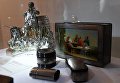 Экспонаты на выставке топ-лотов произведений русского искусства в преддверии аукциона, который состоится в Лондоне 5 июня Экспонаты на выставке топ-лотов произведений русского искусства в преддверии аукциона, который состоится в Лондоне 5 июня