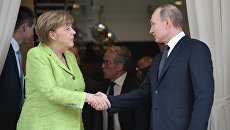 Президент РФ Владимир Путин и федеральный канцлер ФРГ Ангела Меркель в Сочи. 2 мая 2017 Президент РФ Владимир Путин и федеральный канцлер ФРГ Ангела Меркель в Сочи. 2 мая 2017