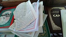 Мечеть Хан-Чаир Джами в Бахчисарае после нападения вандалов Мечеть Хан-Чаир Джами в Бахчисарае после нападения вандалов