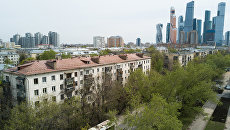 Пятиэтажные жилые дома в Москве. Архивное фото Пятиэтажные жилые дома в Москве. Архивное фото