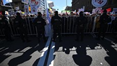 Митинг против сноса пятиэтажек в Москве Митинг против сноса пятиэтажек в Москве