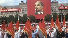 Парад на Красной площади, посвященный Дню рождения Всесоюзной пионерской организации имени В. И. Ленина Парад на Красной площади, посвященный Дню рождения Всесоюзной пионерской организации имени В. И. Ленина