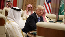Дональд Трамп на саммите Совета сотрудничества арабских государств Персидского залива в Эр-Рияде. 21 мая 2017 Дональд Трамп на саммите Совета сотрудничества арабских государств Персидского залива в Эр-Рияде. 21 мая 2017