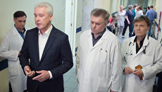 Мэр Москвы С. Собянин посетил в больнице пострадавших в результате урагана Мэр Москвы С. Собянин посетил в больнице пострадавших в результате урагана