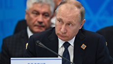 Президент РФ Владимир Путин на заседании совета глав государств - членов Шанхайской организации сотрудничества. 9 июня 2017 Президент РФ Владимир Путин на заседании совета глав государств - членов Шанхайской организации сотрудничества. 9 июня 2017