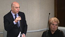 Министр финансов РФ Антон Силуанов и первый заместитель министра финансов РФ Татьяна Нестеренко на пленарном заседании Государственной Думы РФ. 21 июня 2017 Министр финансов РФ Антон Силуанов и первый заместитель министра финансов РФ Татьяна Нестеренко на пленарном заседании Государственной Думы РФ. 21 июня 2017