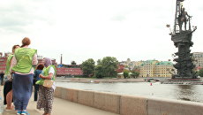 Волонтеры из очереди к мощам святителя Николая Чудотворца в Москве Волонтеры из очереди к мощам святителя Николая Чудотворца в Москве