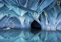 Работа фотографа Clane Gessel Marble Caves, получившая поощрительный приз в категории Природа в фотоконкурсе 2017 National Geographic Travel Photographer of the Year Работа фотографа Clane Gessel Marble Caves, получившая поощрительный приз в категории Природа в фотоконкурсе 2017 National Geographic Travel Photographer of the Year