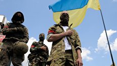 Сторонники радикального движения Правый сектор (экстремистская организация, запрещена в России). Архивное фото Сторонники радикального движения Правый сектор (экстремистская организация, запрещена в России). Архивное фото