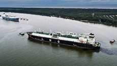 Судно с первой партией сжиженного природного газа из США в Клайпедском морском порту. Архивное фото Судно с первой партией сжиженного природного газа из США в Клайпедском морском порту. Архивное фото