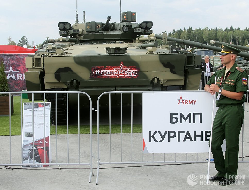 Боевая машина пехоты (БМП) на гусеничной платформе Курганец-25 на международном военно-техническом форуме Армия-2017 в Московской области Боевая машина пехоты (БМП) на гусеничной платформе Курганец-25 на международном военно-техническом форуме Армия-2017 в Московской области