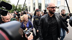 Режиссер Кирилл Серебренников после заседания Московского городского суда. 4 сентября 2017 Режиссер Кирилл Серебренников после заседания Московского городского суда. 4 сентября 2017
