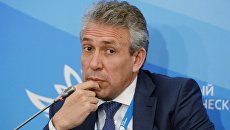 Глава Внешэкономбанка Сергей Горьков на Восточном экономическом форуме во Владивостоке. 7 сентября 2017 Глава Внешэкономбанка Сергей Горьков на Восточном экономическом форуме во Владивостоке. 7 сентября 2017