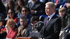 Мэр Москвы Сергей Собянин выступает на церемонии открытия Дня города на Красной площади в Москве. 9 сентября 2017 Мэр Москвы Сергей Собянин выступает на церемонии открытия Дня города на Красной площади в Москве. 9 сентября 2017