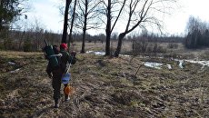 Те, кто ищут клад для себя, останки обычно не трогают, о захоронениях сообщают поисковикам. Те, кто ищут клад для себя, останки обычно не трогают, о захоронениях сообщают поисковикам.