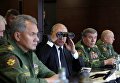 Владимир Путин во время инспекции учений Запад-2017. 18 сентября 2017 Владимир Путин во время инспекции учений Запад-2017. 18 сентября 2017