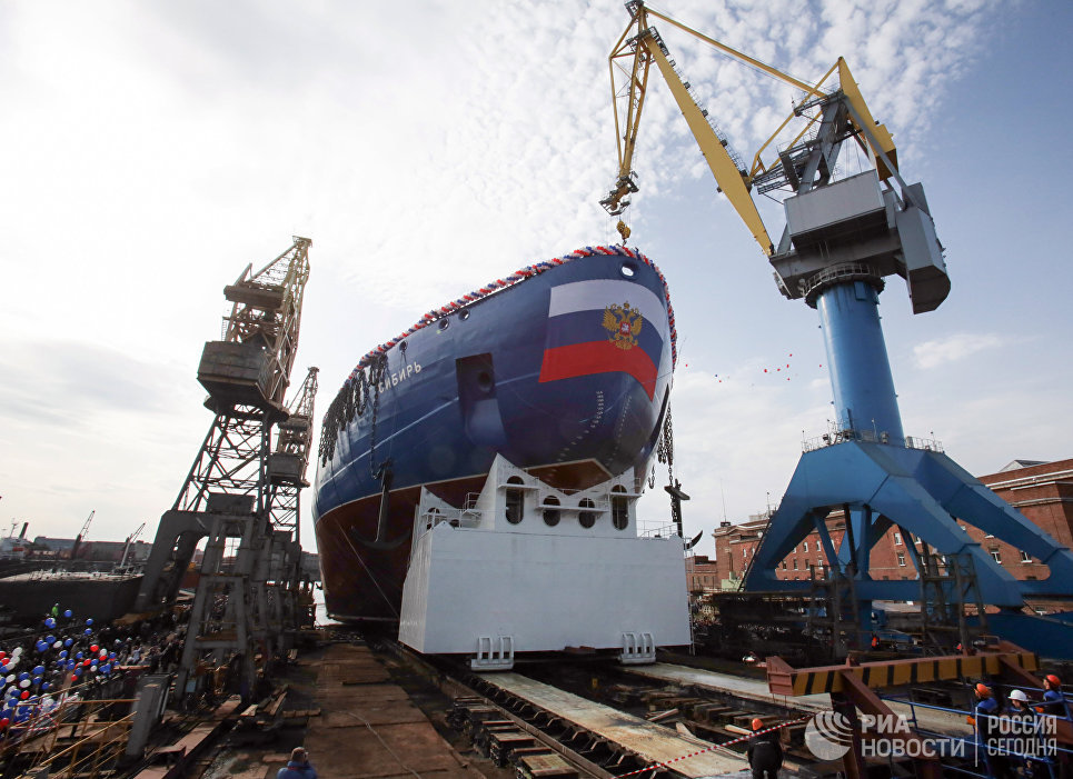Церемония спуска на воду атомного ледокола Сибирь на Балтийском заводе в Санкт-Петербурге Церемония спуска на воду атомного ледокола Сибирь на Балтийском заводе в Санкт-Петербурге