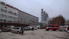 Автомобили специальных служб у здания Якутской ГРЭС. 1 октября 2017 Автомобили специальных служб у здания Якутской ГРЭС. 1 октября 2017