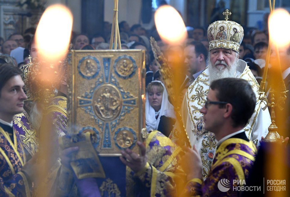 Патриарх Московский и Всея Руси Кирилл совершает чин освящения Успенского кафедрального собора в Ташкенте Патриарх Московский и Всея Руси Кирилл совершает чин освящения Успенского кафедрального собора в Ташкенте