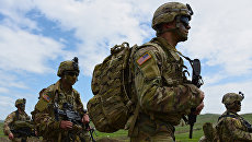 Военнослужащие США во время военных учений. Архивное фото Военнослужащие США во время военных учений. Архивное фото