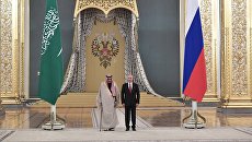 Президент РФ Владимир Путин и король Саудовской Аравии Сальман Бен Абдель Азиз Аль Сауд во время встречи. 5 октября 2017 Президент РФ Владимир Путин и король Саудовской Аравии Сальман Бен Абдель Азиз Аль Сауд во время встречи. 5 октября 2017