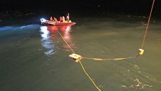 Спасатели МЧС России при помощи аппарата Фалькон обследуют упавший в море вертолет Ми-8 в Норвегии. 30 октября 2017 Спасатели МЧС России при помощи аппарата Фалькон обследуют упавший в море вертолет Ми-8 в Норвегии. 30 октября 2017