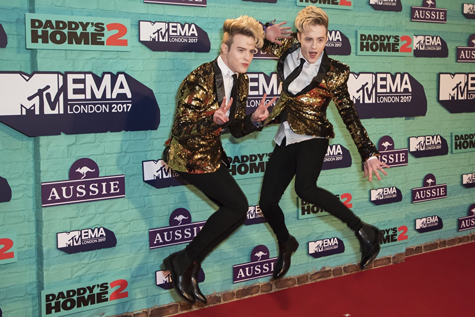 Ирландский поп-дуэт Джедвард до церемонии MTV Europe Music Awards Ирландский поп-дуэт Джедвард до церемонии MTV Europe Music Awards