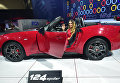 Fiat 124 Spider на автосалоне в Лос-Анджелесе Fiat 124 Spider на автосалоне в Лос-Анджелесе