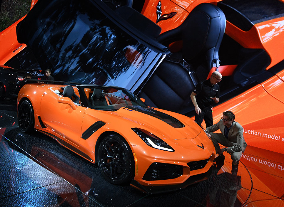 Chevrolet Corvette ZR1 на автосалоне в Лос-Анджелесе Chevrolet Corvette ZR1 на автосалоне в Лос-Анджелесе