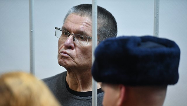 Алексей Улюкаев после оглашения приговора в Замоскворецком суде. 15 декабря 2017