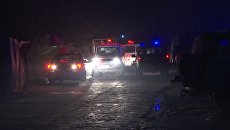 Автомобили полиции и скорой помощи на месте взрыва в Кабуле Автомобили полиции и скорой помощи на месте взрыва в Кабуле