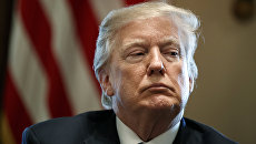 Президент США Дональд Трамп во время встречи с конгрессменами по вопросам иммиграционной политики в Вашингтоне. 9 января 2018 Президент США Дональд Трамп во время встречи с конгрессменами по вопросам иммиграционной политики в Вашингтоне. 9 января 2018