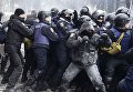 Cтолкновение между митингующими и полицией у здания Верховной рады Украины, Киев. 16 января 2018 Cтолкновение между митингующими и полицией у здания Верховной рады Украины, Киев. 16 января 2018