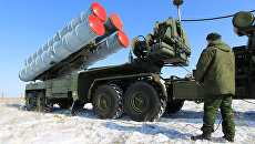 Пусковая установка зенитных ракет комплекса С-400. Архивное фото Пусковая установка зенитных ракет комплекса С-400. Архивное фото