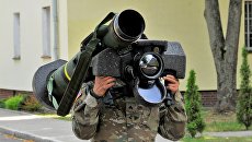 Американский переносной противотанковый ракетный комплекс (ПТРК) Javelin. Архивное фото Американский переносной противотанковый ракетный комплекс (ПТРК) Javelin. Архивное фото