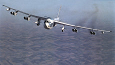 Американский стратегический бомбардировщик B-52. Архивное фото Американский стратегический бомбардировщик B-52. Архивное фото