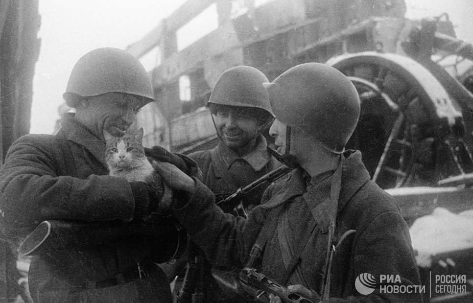 Мирные воспоминания. Сталинград, 1943 г Мирные воспоминания. Сталинград, 1943 г
