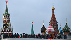 Спасская башня Московского кремля и храм Василия Блаженного Спасская башня Московского кремля и храм Василия Блаженного